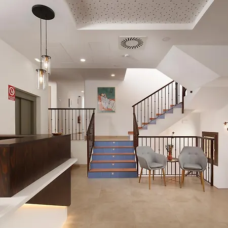 Vinoteca - Adults Only - 3*