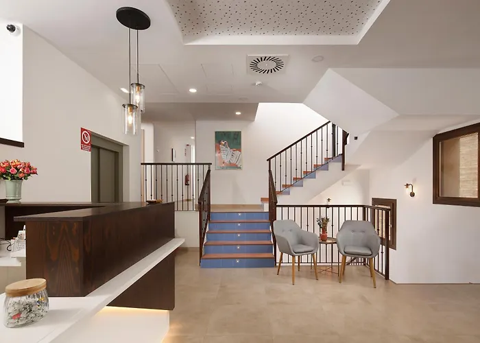 Vinoteca - Adults Only - 3*